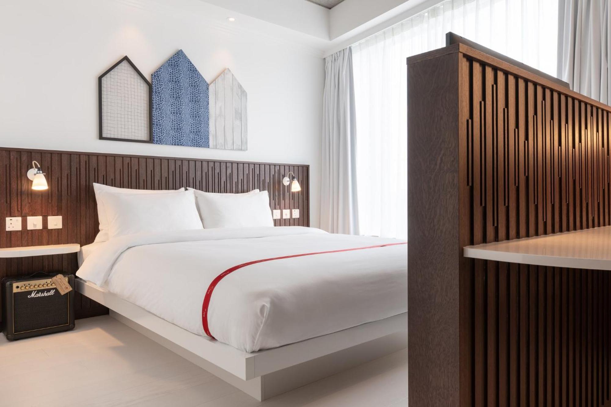 Ruby Zoe Hotel London Exterior photo