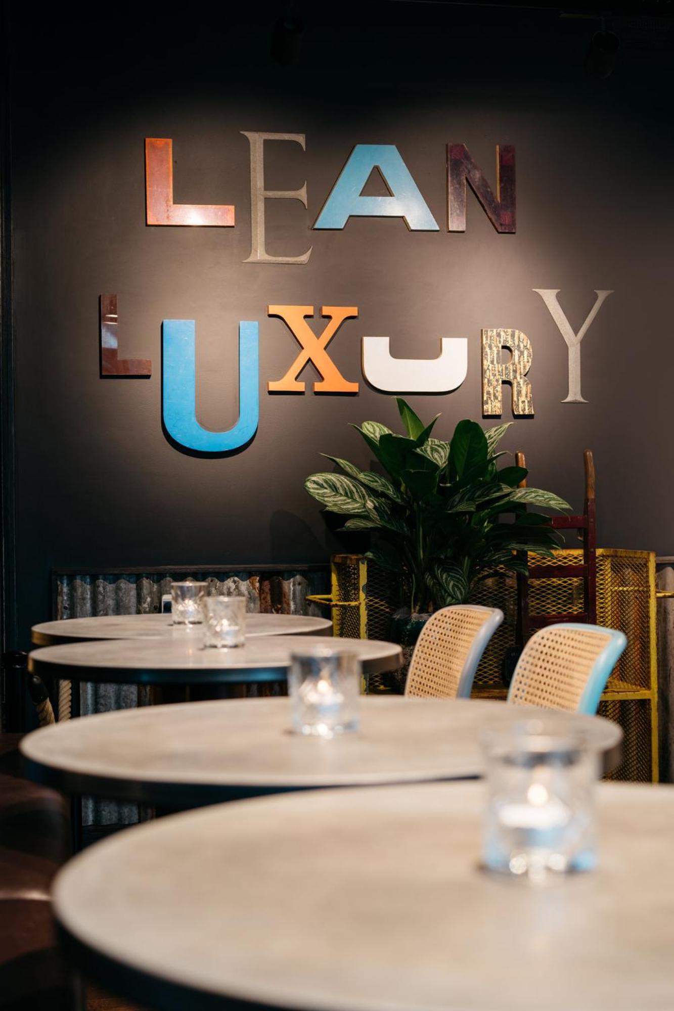 Ruby Zoe Hotel London Exterior photo