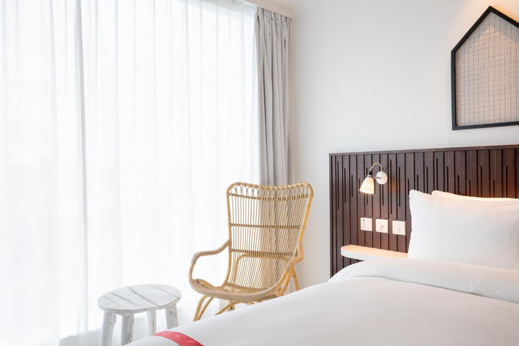 Ruby Zoe Hotel London Exterior photo