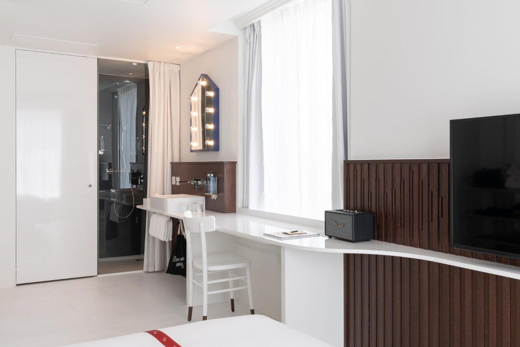 Ruby Zoe Hotel London Exterior photo